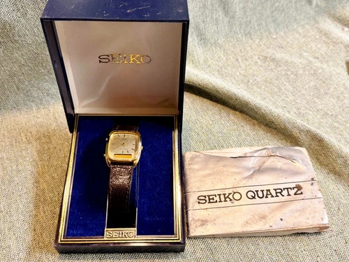 VINTAGE SEIKO QUARTZ ALARM CHRONOGRAPH ANA DIGI WATCH GOLD TONE LIZARD STRAP BOX