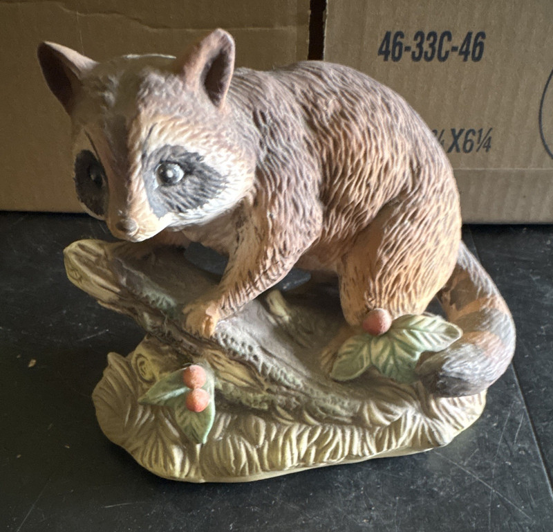 Vintage Homco Masterpiece Porcelain Raccoon Figurine model #1247