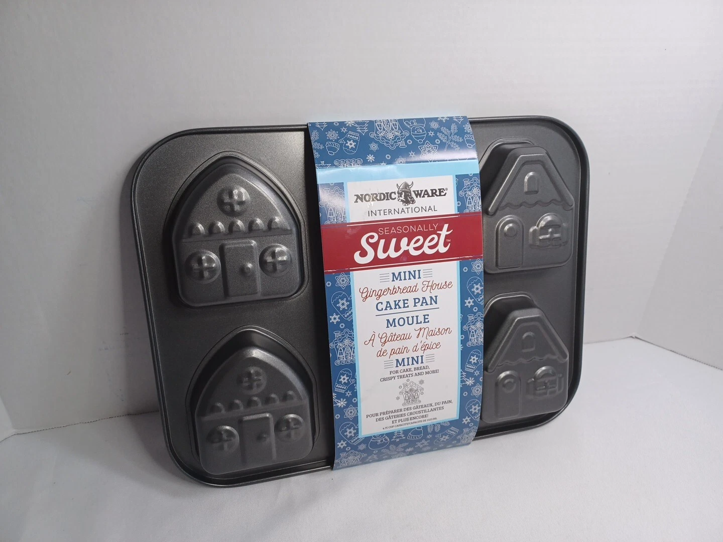 Nordic Ware Mini Gingerbread House Baking Pan Seasonally Sweet NEW 6 Mini Cakes