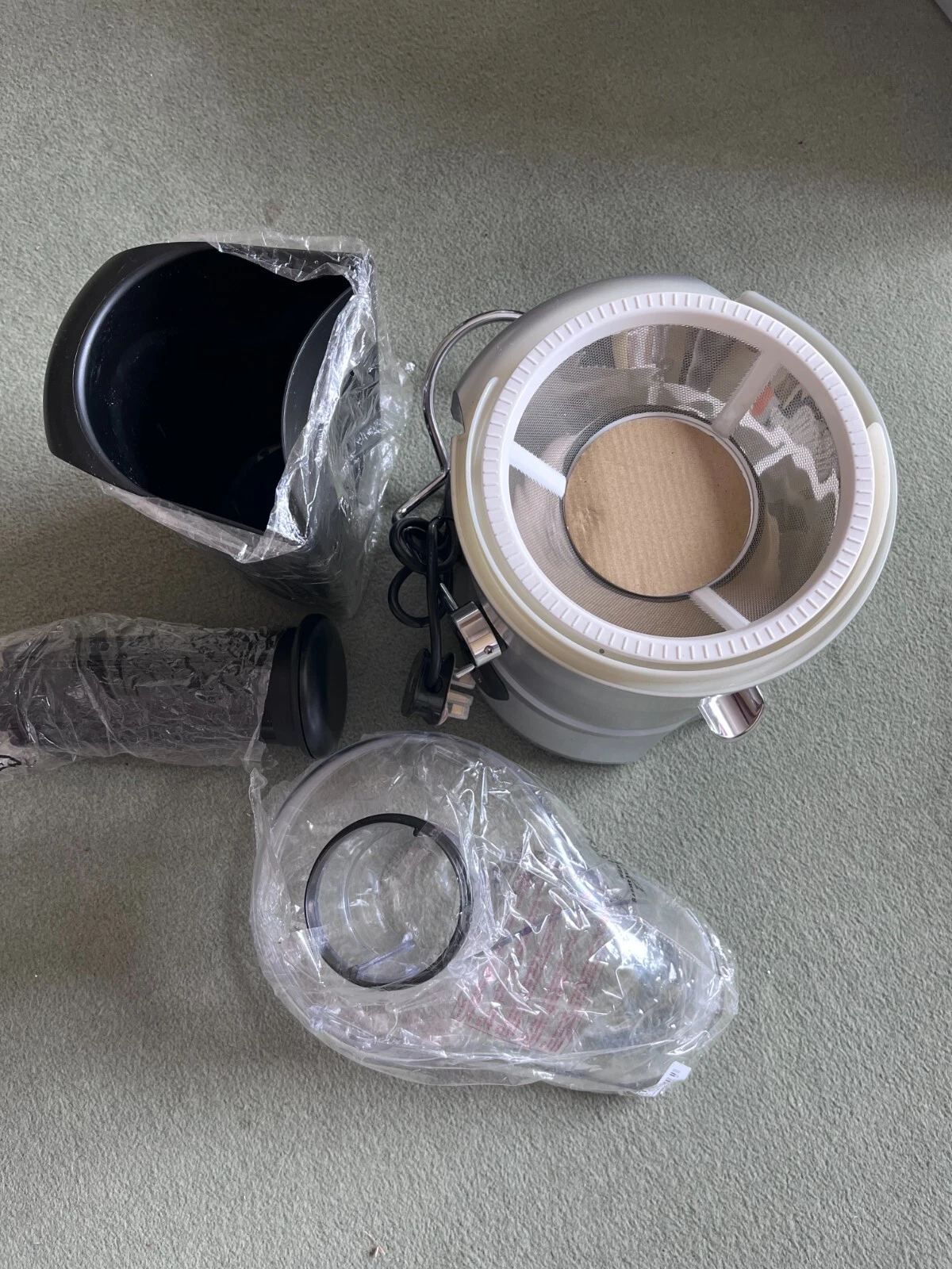 Whole fruit juicer WFJ07