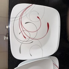 4 Corelle Plates