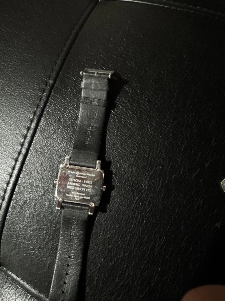 Reloj Berny Titanio - Mondaine Swiss Railroad Homenaje Foto 3 de 3