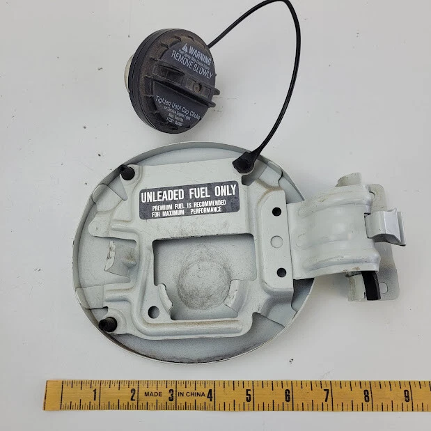 2003-2007 Nissan Murano Fuel Tank Door White With Screws OEM Foto 3 de 4