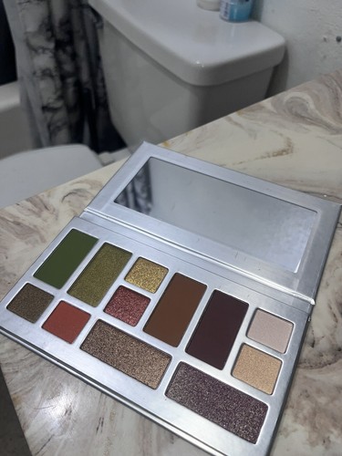 Elf Cosmetics x Chipotle Eye Shadow Palette Limited Edition - Picture 3 of 5