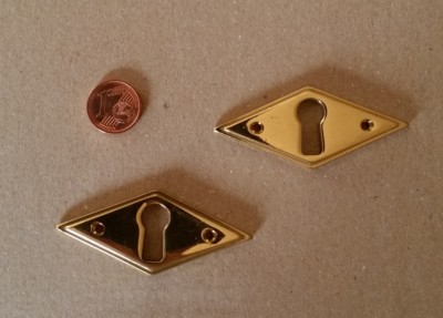 M0100 BOCCHETTA CHIAVE OTTONE ORO SATINATO mm 35 RESTAURO MOBILE ANTICO
