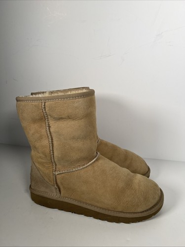 UGG Australia 5251 Classic Kids Boots Insulated Winter Kids Footwear Shoes sz 6 - Picture 2 of 9