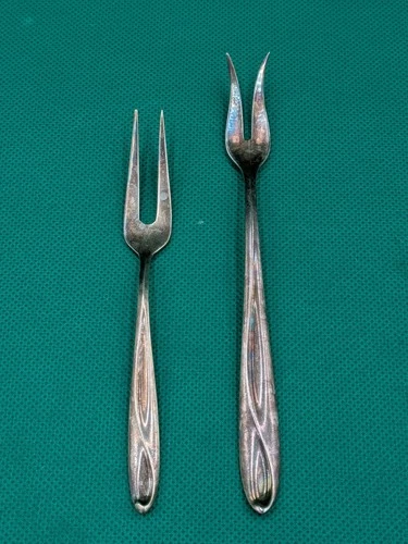 Vintage Reed & Barton Sterling Silver 2-Tine Fork Set - 1.5 oz - Lemon/Olive