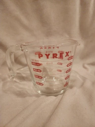 Vintage PYREX 2 Cup Glass Measuring Cup Red Letter