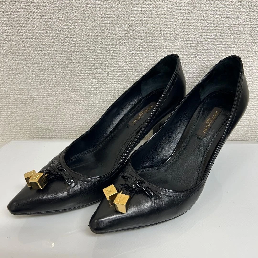 Louis Vuitton Leather Upper Mid (2-2.9 in) Heel Height Heels for