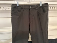 Lululemon ABC Classic Fit 5-Pocket Pant Men 31x27 Olive Green Stretch Warpstreme