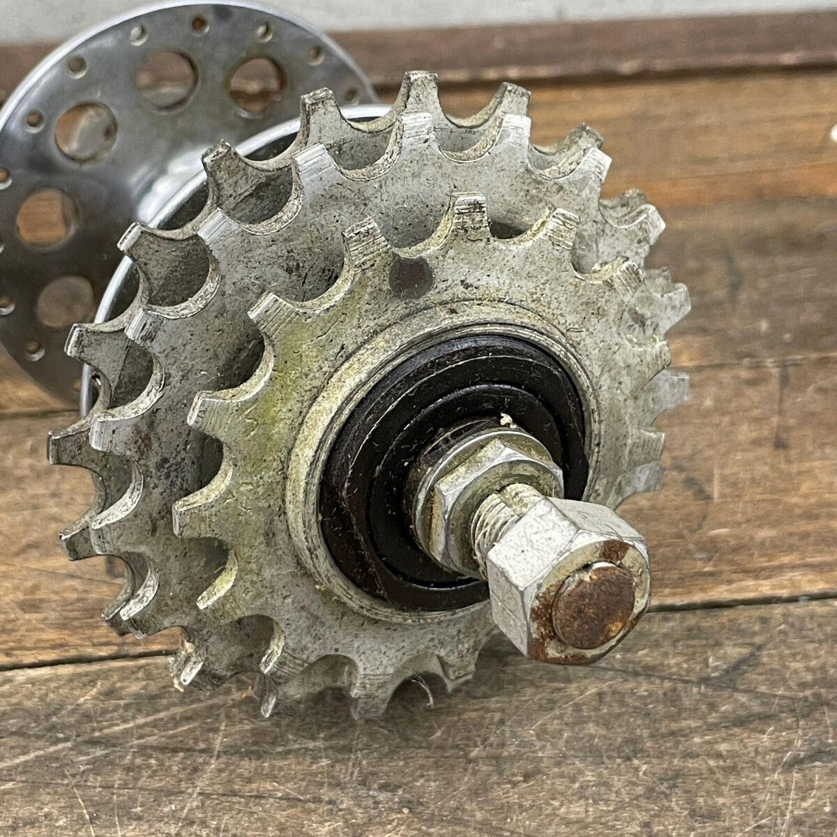 Vintage Bayliss Wiley Rear Hub 40 Hole High Flange Nutted