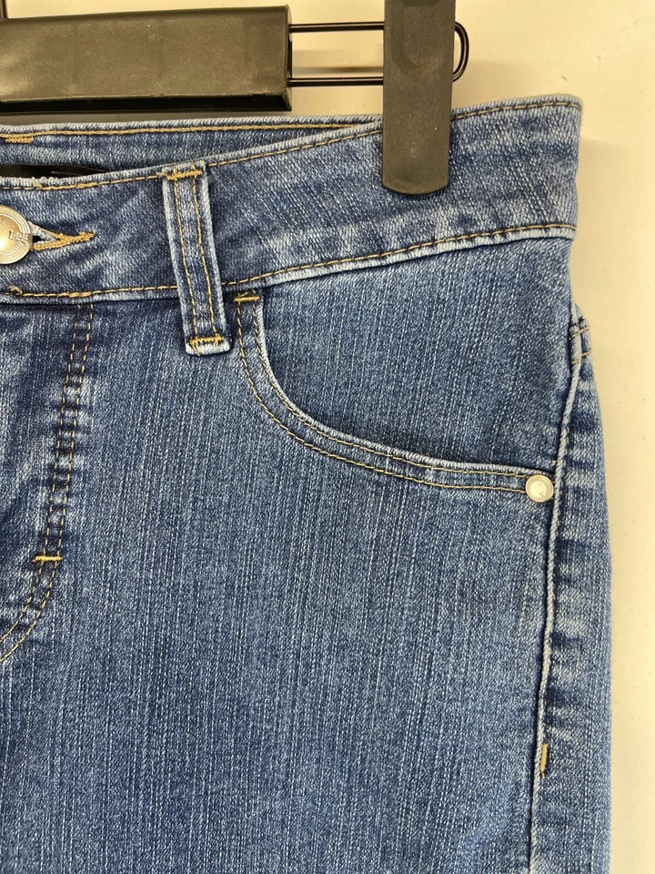 Pantalones capri Lee Classic Fit - Niñas - Denim - Ver medidas para talla (1496) Foto 4 de 4