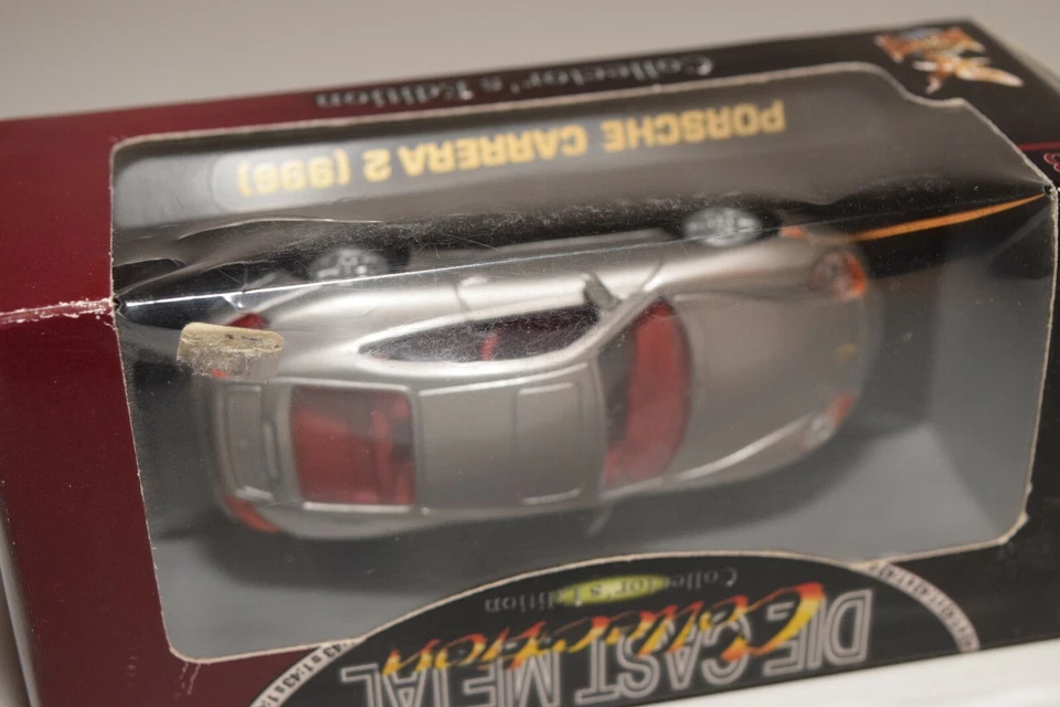 A2 1:43 ROAD SIGNATURE PORSCHE CORSA 2 996 GRIS METALIZADO SIN USAR, EN CAJA Foto 2 de 4