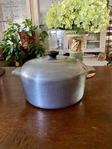 Wagner Ware Sidney Magnalite 4248-P 5 Qt. Pot Dutch Oven 10” w/Lid
