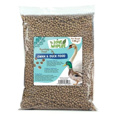 Love Wildlife Swan & Duck Food 1.5kg | Floating Natural Feed, Nutritious Pellets