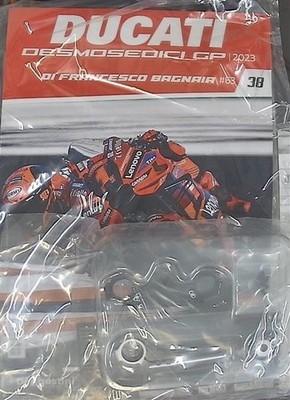 DUCATI Desmosedici Francesco Bagnaia GP 2023 1/4 Maßstab N.38 DE AGOSTINI