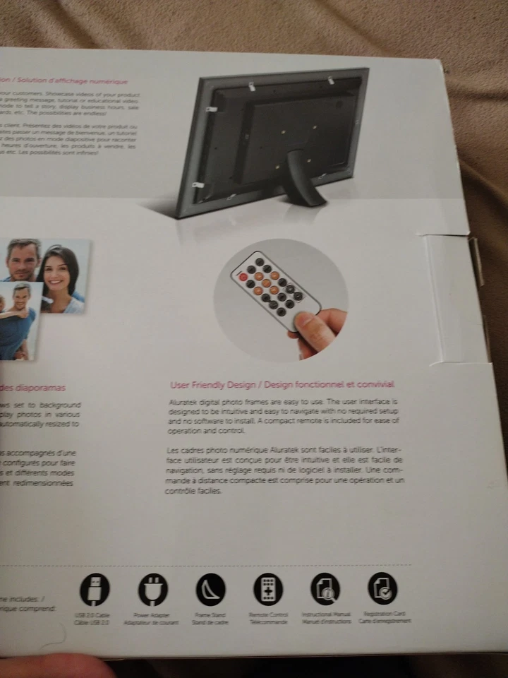 Aluratek - 14" Widescreen LCD Digital Photo Frame - Image 3 of 4