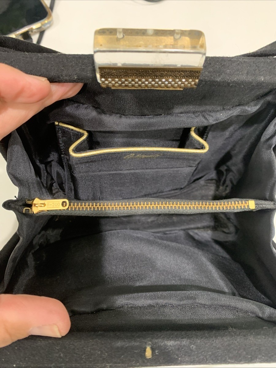 Goldcrest Vintage Small Black Cloth With Lucite. Lock In Excellent Condition View 6