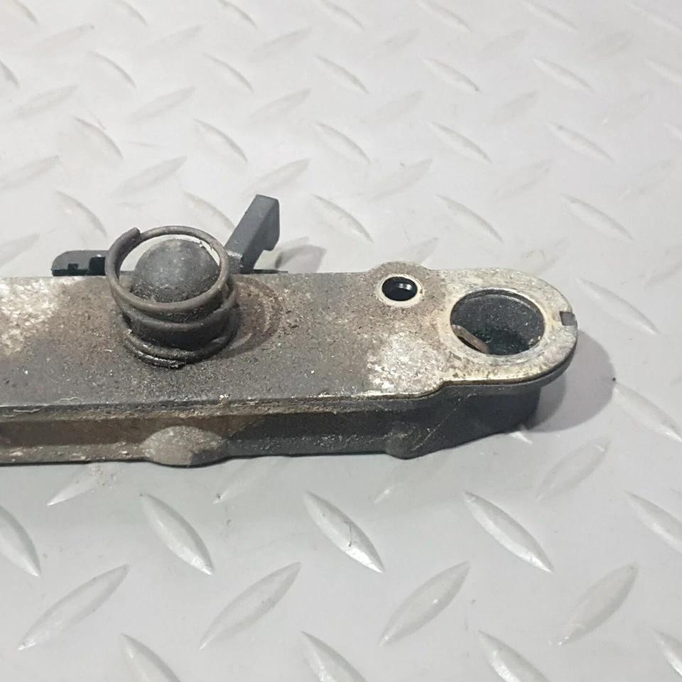 ♻️ Cierre de pestillo asiento trasero Suzuki RF 600 RF 600R 1993 - 1997 ♻️ Foto 3 de 4