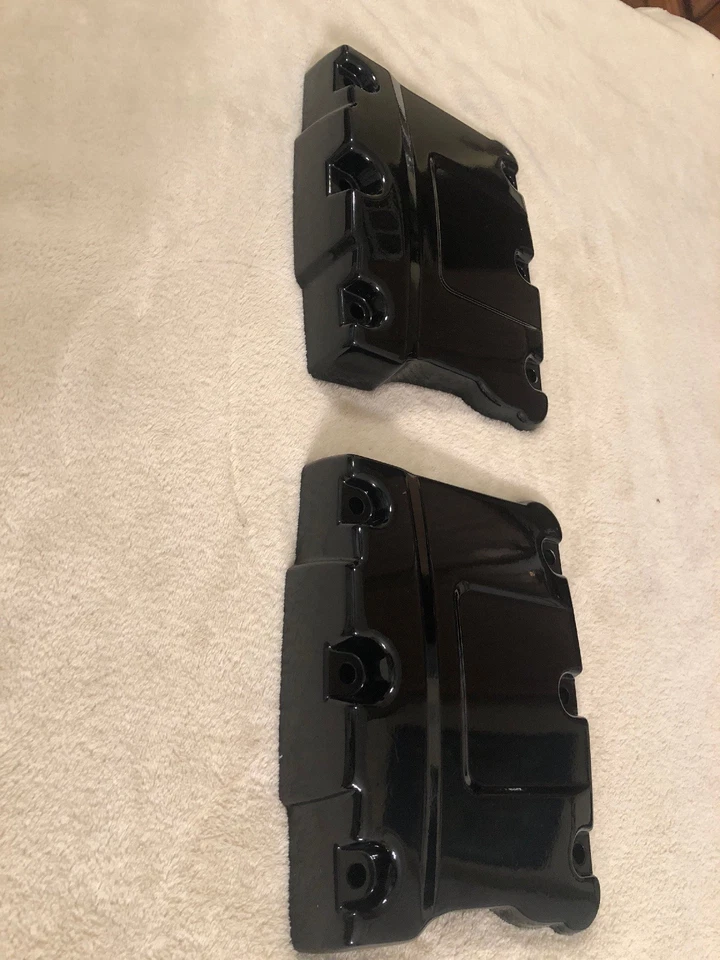 OEM Harley TWIN CAM Touring Softail Dyna Rocker Box Top Cubiertas Negro Brillante Par Foto 3 de 4