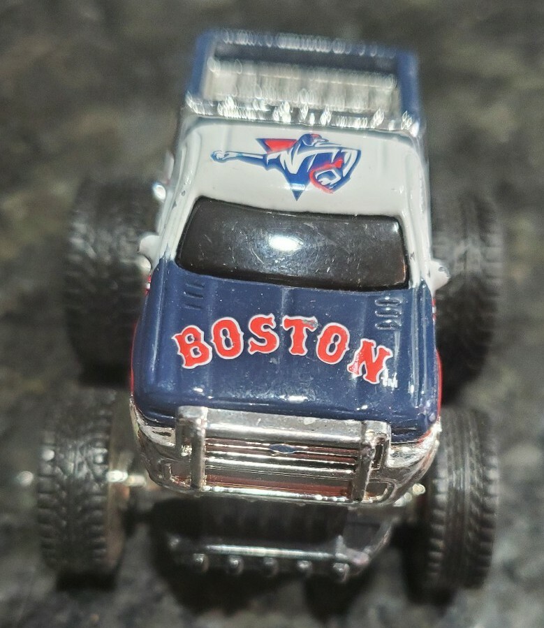 Picture 4 of 8