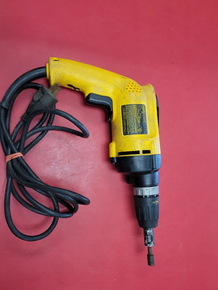DeWalt DW257 VSR 0 2500 rpm Deck Drywall Driver Corded Screw Gun