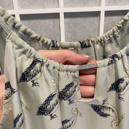 Milly New York Women’s Silk Pelican Print Spaghetti Strap Blouse Top 10 Coastal - Picture 2 of 7