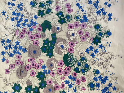 Foulard En Soie Vintage Emanuel Ungaro - 90x90 Cm - Multicolore - Occasion Très Bon état