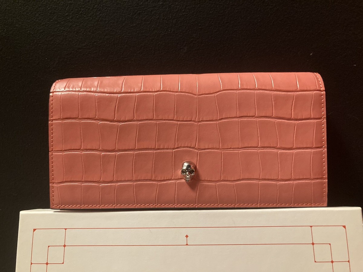 ALEXANDER McQUEEN Skull Wallet On Chain in Croc-Embossed Pink