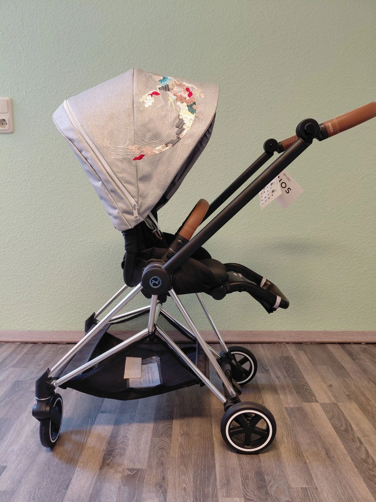 Cybex Mios pushchair including seat pack, adaptors for carrycot and rain cover
Opens in a new window