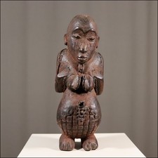 82263) Figur Tikar Kamerun Afrika AFRIKANISCHE KUNST
