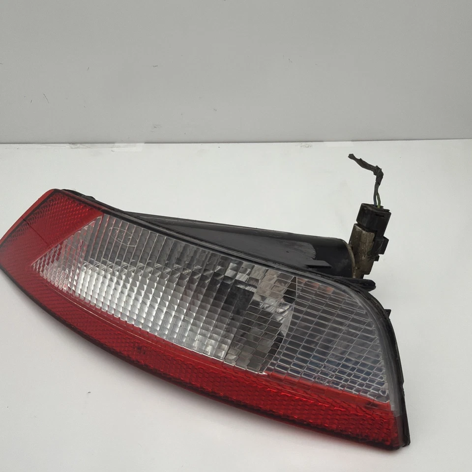 Luz marcadora trasera derecha pasajero ford ecosport 2022 2021 2020 2019 2018 Foto 4 de 4