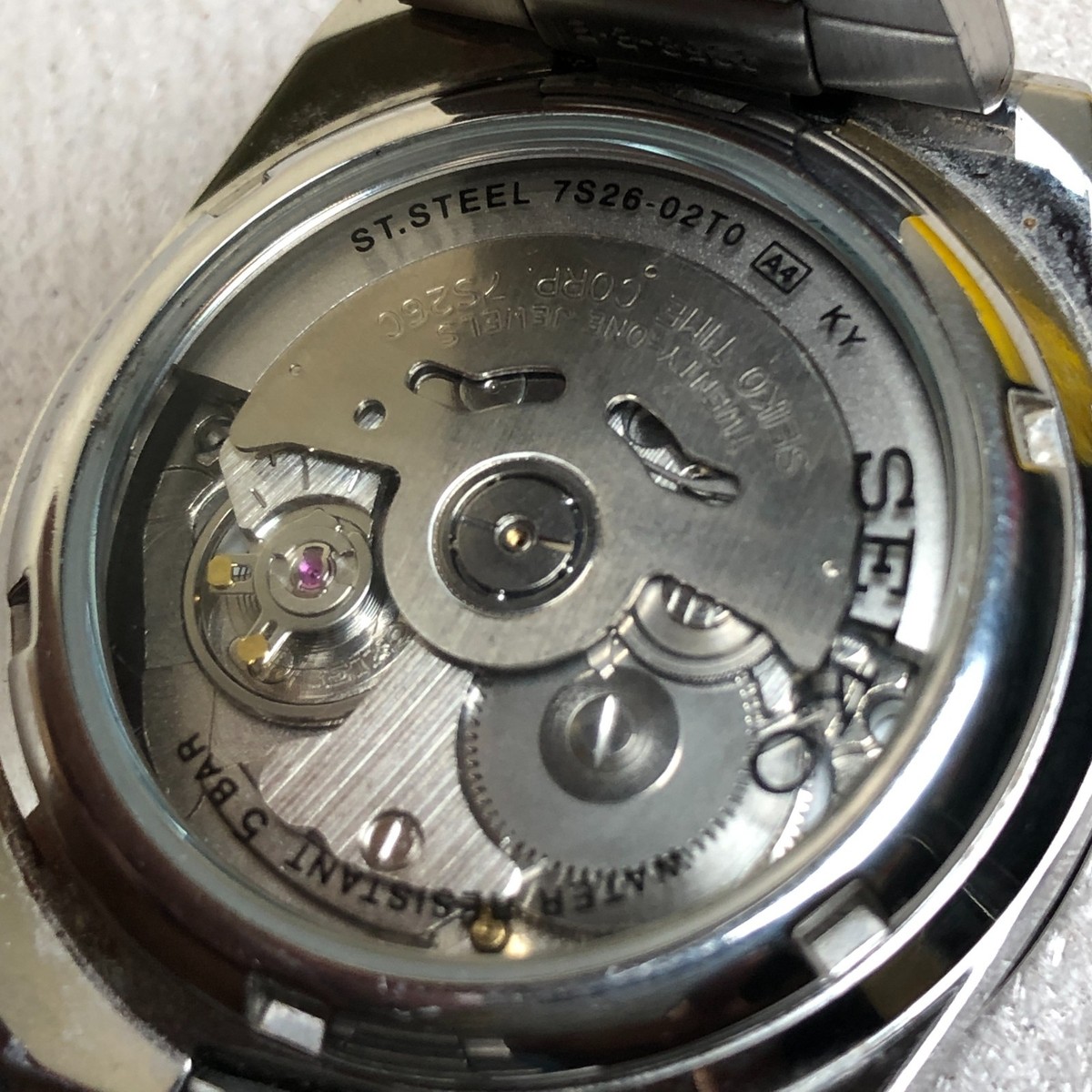 Seiko 5 Men 7S26-02T0 Fashion Day Date Silver Tone Automatic 37mm