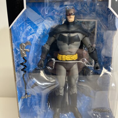 BATMAN: DETECTIVE COMICS #1000 DCマルチバース Amazon.com: DC Multiverse McFarlane Batman Dective Comics