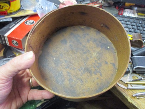 19th. C. 2 Finger ROUND Shaker Pantry Box - Picture 6 of 7