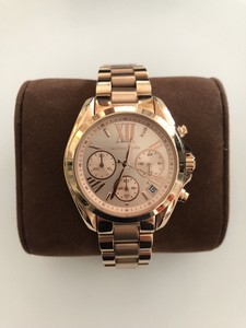 mk5799 watch