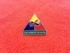THE ARMOR SCHOOL FORT KNOX HAT PIN