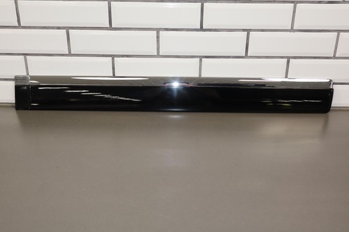 09-14 GMC Yukon XL Denali Left Rear Door Molding / Trim (Onyx Black 41U)