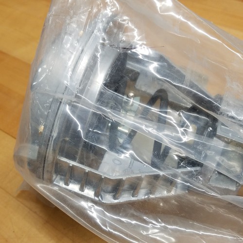 Siemens 268-03274 4" Pneumatic Actuator, Flowrite 599 Series 3/4" NPT Valve - Picture 6 of 7