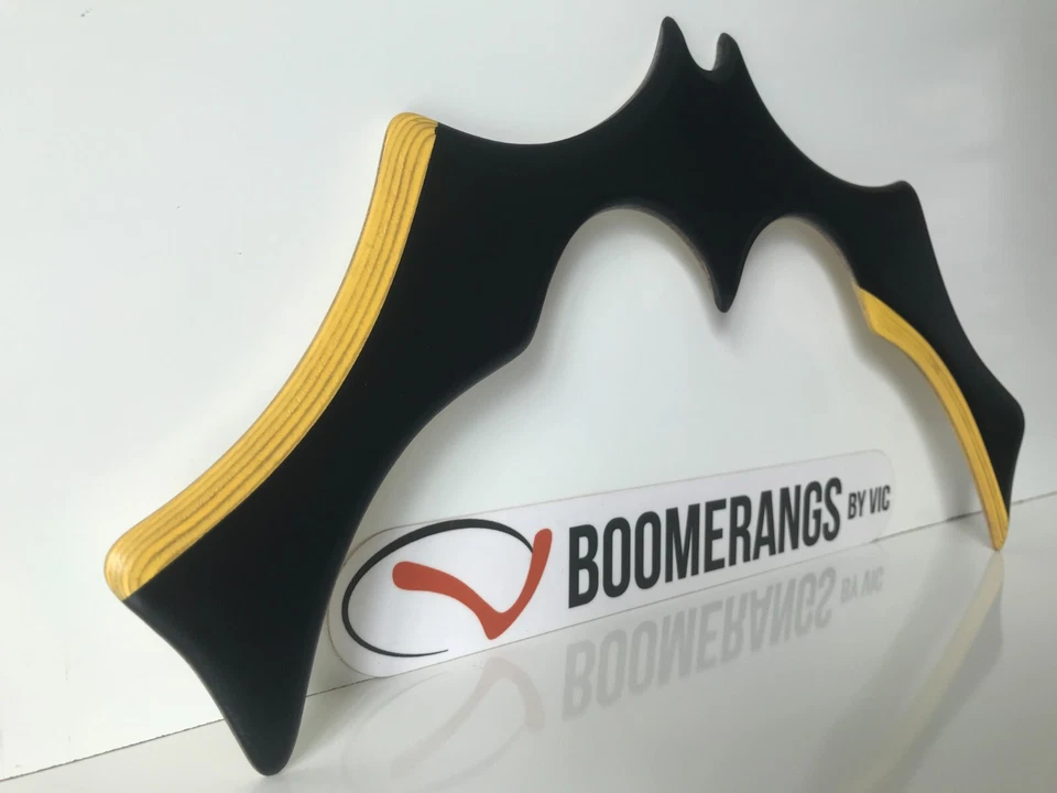 Batman Batarang OG Boomerang Bumerangue Artesanal Por Vic REALMENTE RETORNA! - Imagem 2 de 4