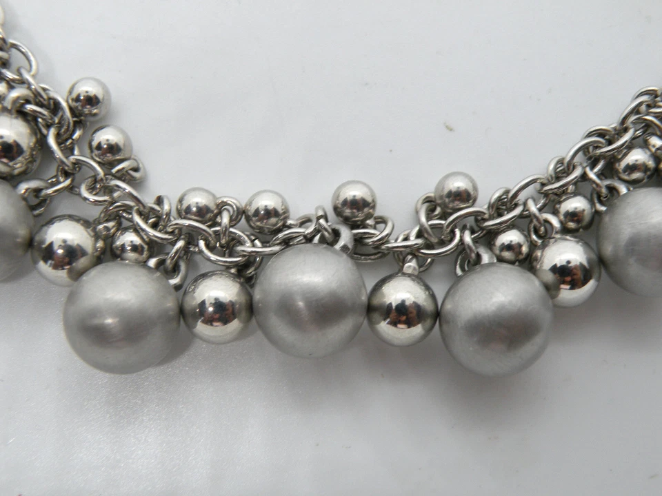 Lia Sophia 灰色 Orb 串珠珠宝女式 16 英寸银色珠宝吊坠项链 — 第 3/4 张图片