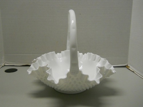 Cesta de vidrio Fenton extra grande Hobnail blanco con volantes borde prensado vintage  - Imagen 7 de 11