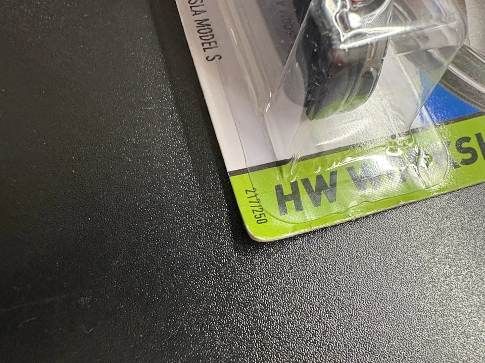 Lote de 2 Hot Wheels Tesla Model S. Primera Edición y Zamac Foto 3 de 4