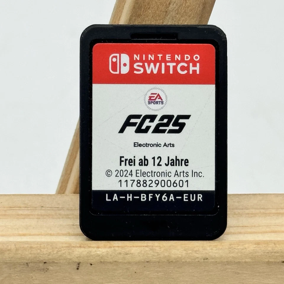EA Sports FC 25 Switch ITA PAL Multilingua Italiano EN DE FR ES, foto 1 di 3