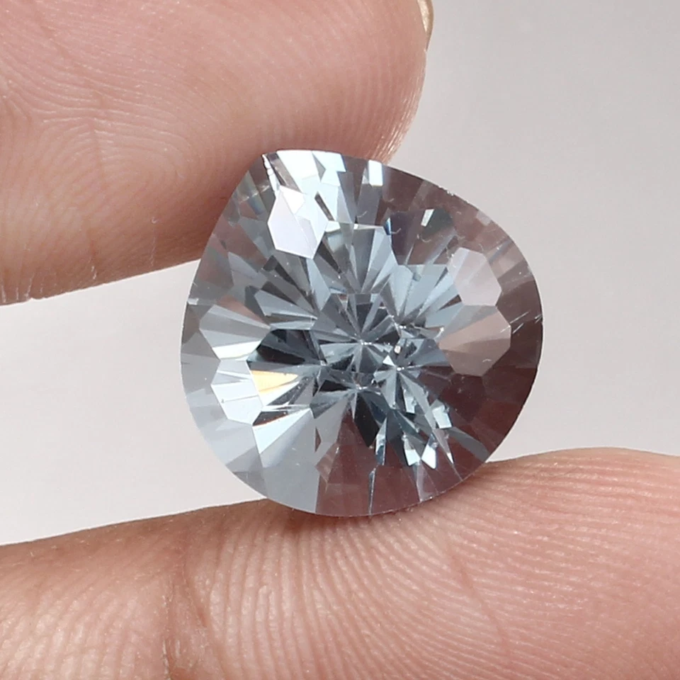 AAA 7x7 毫米天然巴西天空蓝色海蓝宝石心形切割散装宝石 — 第 3/4 张图片