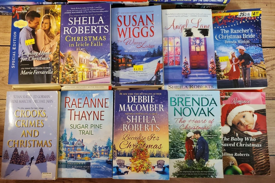 Lot of 10 Random Christmas & Holiday Themed Love Romance Novel Paperback Books Foto 3 de 4