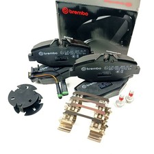 BREMBO Bremsbel&auml;ge mit Zubeh&ouml;r Vorne f&uuml;r MERCEDES E-Klasse