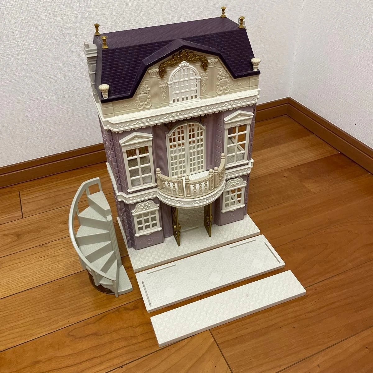 Sylvanian Families Deluxe Family House for sale | eBay