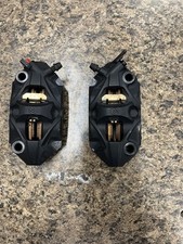 17-26 Suzuki Gsxr 1000 Right Left Brembo Front Brake Calipers With Pads 17-26 Suzuki Gsxr 1000 Right Left Brembo Front Brake Calipers With Pads