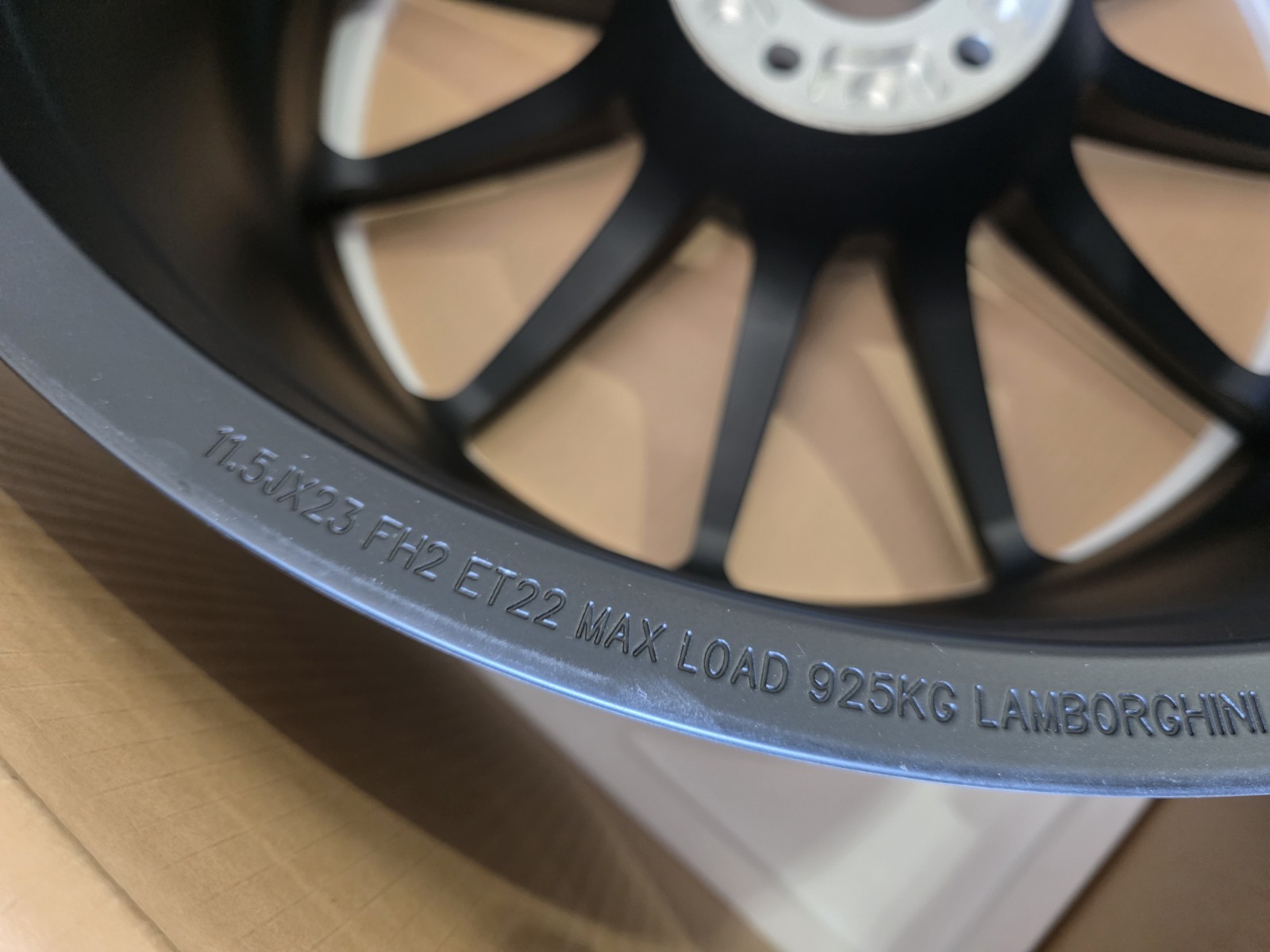 LAMBORGHINI URUS PENTEO REAR RIM WHEEL OEM 4ML601025DD 11.5 X 23